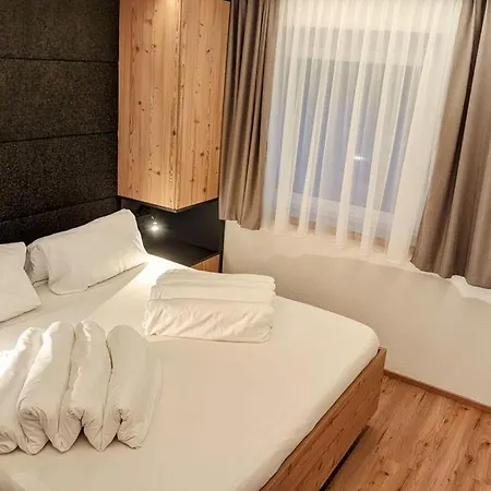 Bergsonnhof Holiday home Jerzens